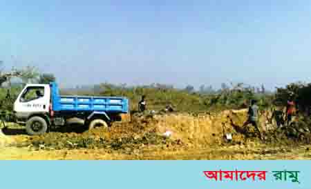 নাইক্ষ্যংছড়িতে পাহাড় ও জমির মাটি যাচ্ছে ইট ভাটায়