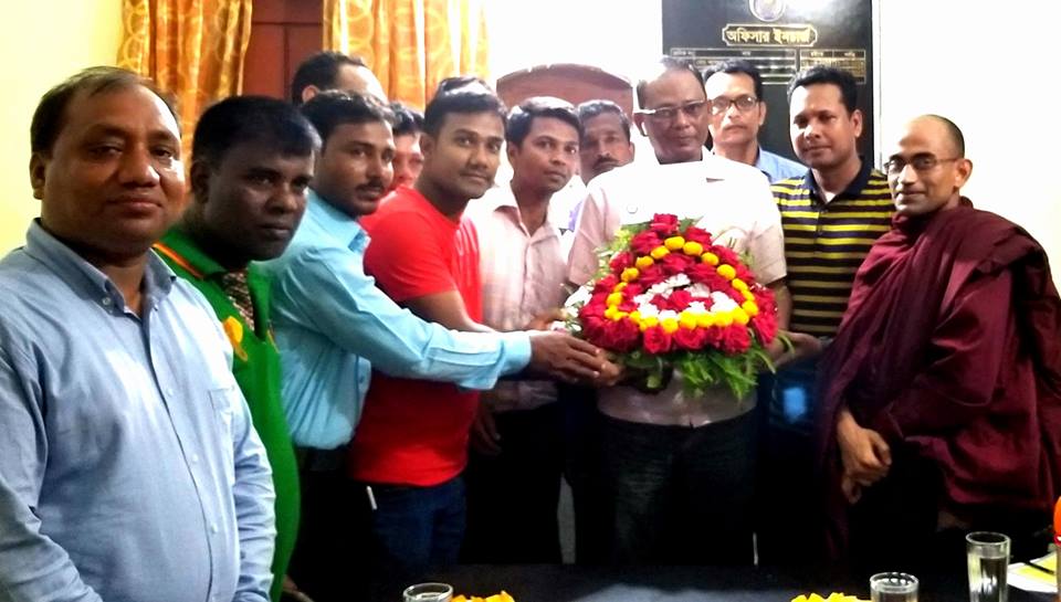 রামু থানার অফিসার ইনচার্জ একেএম লিয়াকত আলীর সাথে বৌদ্ধ সুরক্ষা পরিষদ রামু উপজেলা শাখার পরিচিতি সভা