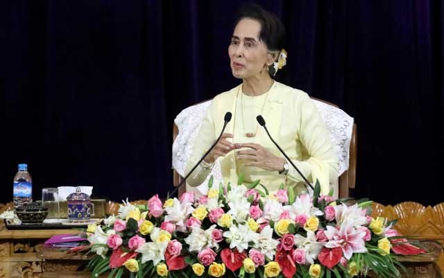 সু চির পুরস্কার কেড়ে নেওয়া হবে না: নোবেল কমিটি