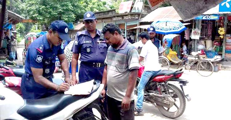 তিন দিনে ৭৪ হাজার মামলা দিল ট্রাফিক পুলিশ