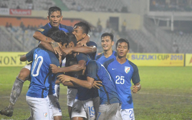 পাকিস্তানকে হারিয়ে ফাইনালে ভারত
