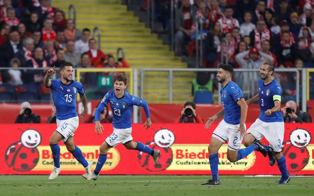 শেষ মুহূর্তের গোলে ইতালির নাটকীয় জয়