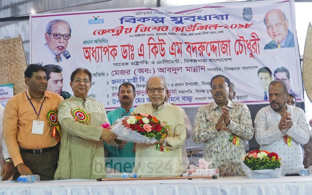 বিকল্প ধারায় যোগ দিলেন শমসের মবিন, মিলন, আজাদ
