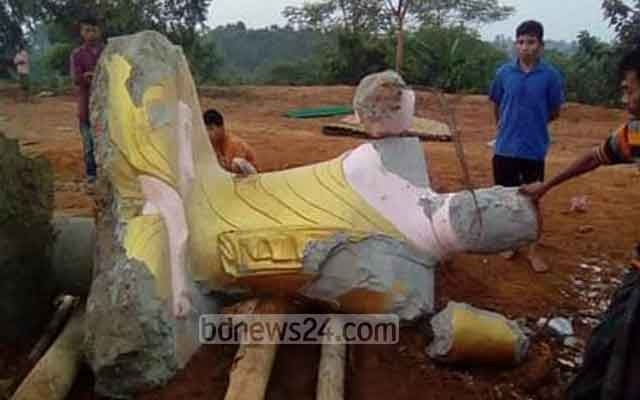 খাগড়াছড়িতে বুদ্ধমূর্তি ভাংচুর, প্রতিবাদে বিক্ষোভ