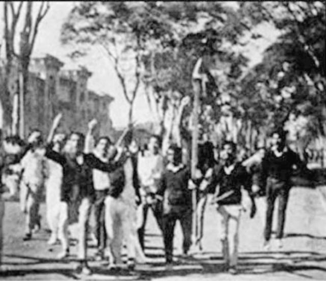 গণ-অভ্যুত্থানের ৫০ বছরঃ ডাক দিয়ে যায় আসাদ