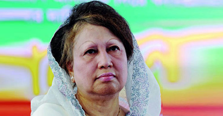 সাজা দিলে দিয়ে দেন : খালেদা