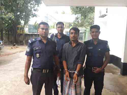 রামু থানা পুলিশের অভিযানে মাদক মামলার পলাতক আসামি গ্রেফতার