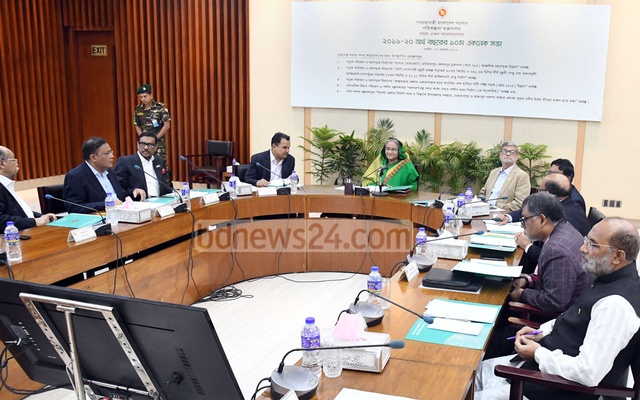 এক ঠিকাদার যেন বারবার কাজ না পায়: প্রধানমন্ত্রী