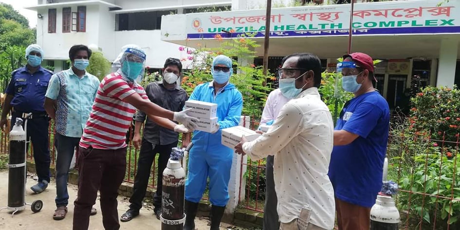 রামু আইসোলেশন সেন্টারে অক্সিজেন সিলিন্ডার দিয়েছে, বন্ধু ৯২