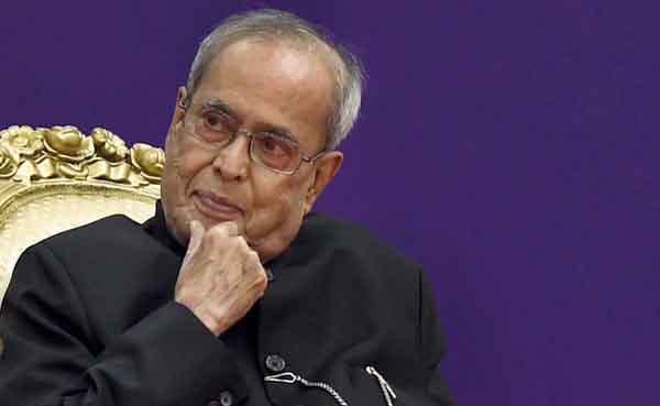 প্রণব মুখার্জি আর নেই