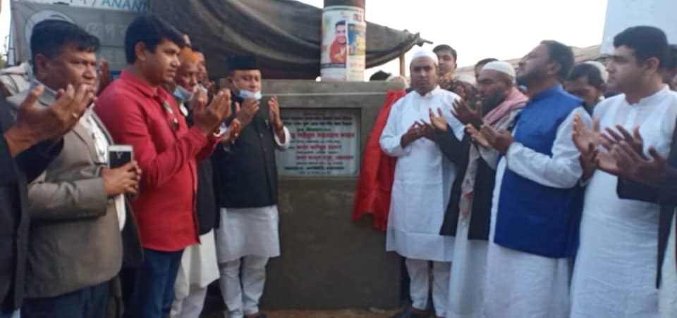খুনিয়াপালংএ উন্নয়ন প্রকল্প উদ্বোধন ও জনসভায় এমপি কমল : প্রত্যন্ত এলাকার উন্নয়ন অব্যাহত রাখতে নৌকার পক্ষে থাকুন