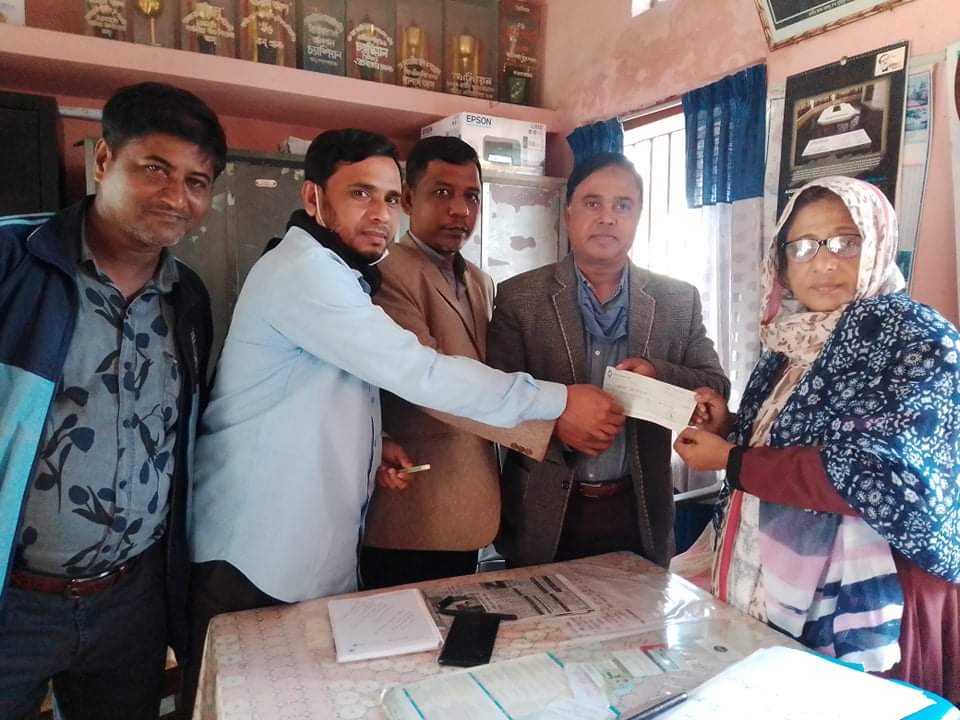 গর্জনিয়া উচ্চ বিদ্যালয়ে ৫০ হাজার টাকার অর্থ সহায়তা