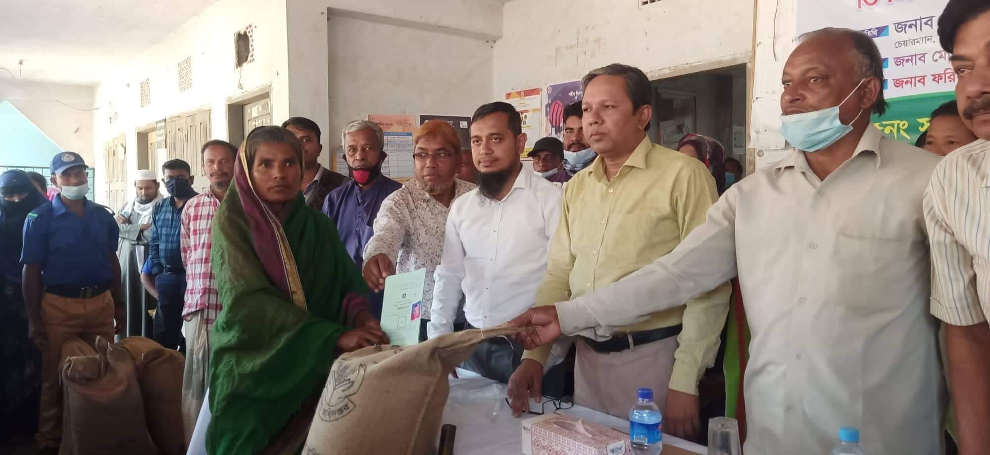 লামায় ৭ ইউনিয়নে ভিজিডি পাচ্ছে ২,৩৬০ পরিবার