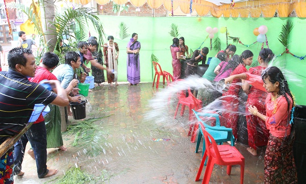 কক্সবাজারে রাখাইনদের সাংগ্রাই উৎসব শুরু