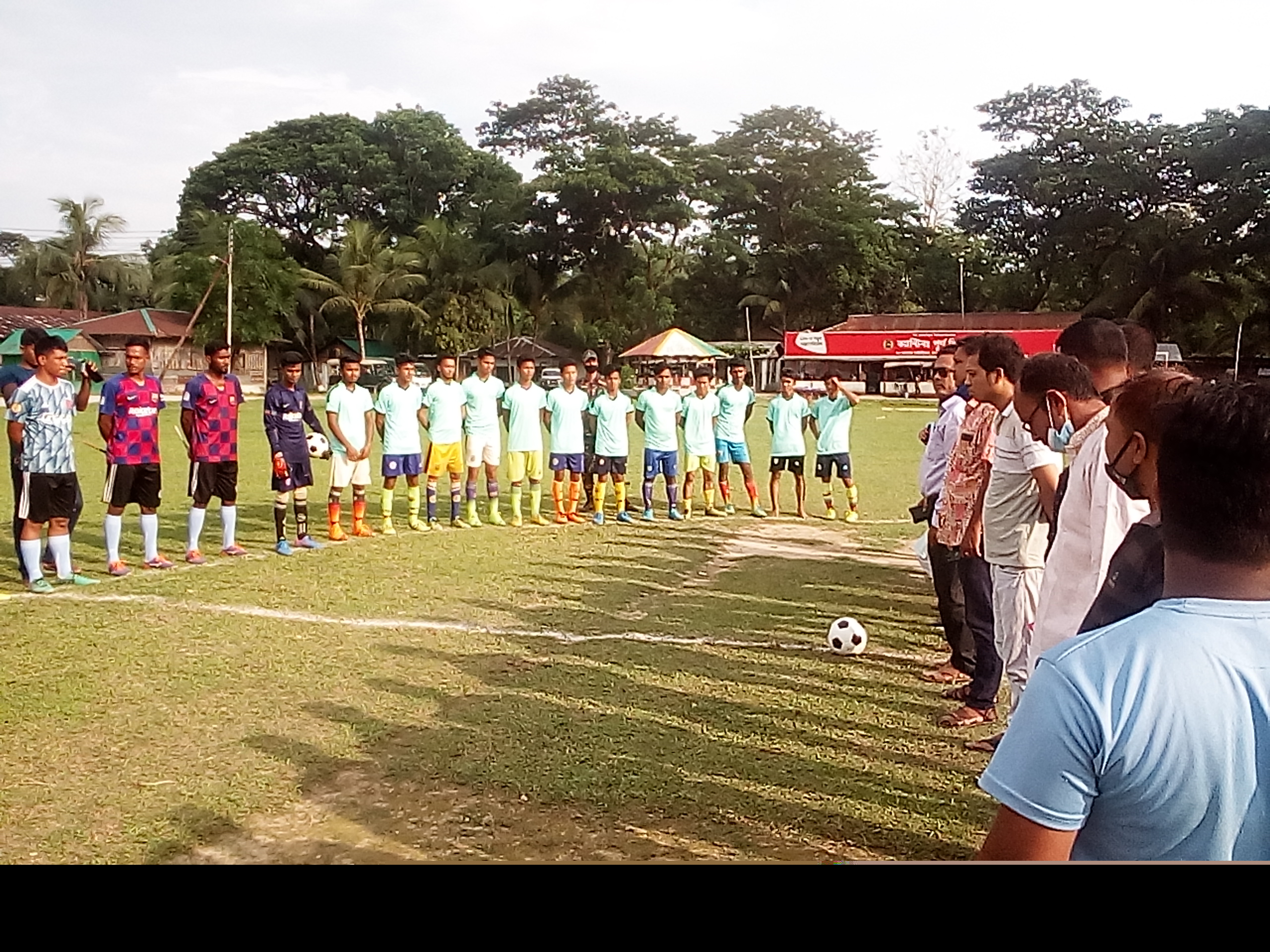 লামায় বঙ্গবন্ধু জাতীয় গোল্ডকাপ ফুটবল টুর্নামেন্ট শুভ উদ্বোধন