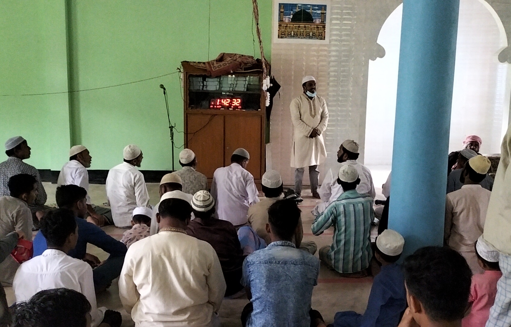 গর্জনিয়ায় জুমার নামাজে ইয়াবা ও জুয়ার বিরুদ্ধে সামাজিক আন্দোলনের ডাক দিলেন ছাত্রলীগ নেতা