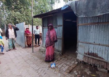 রামুতে আবারো গোয়াল ঘরে হানা, জনতার ধাওয়ায় গরু ফেলে পালালো চোর