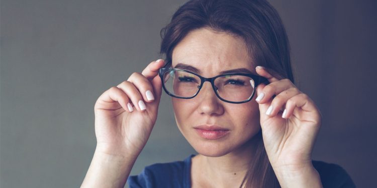 দৃষ্টিশক্তি ভালো রাখার প্রাকৃতিক উপায়