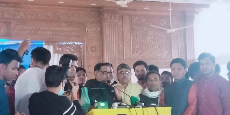 ঢাবি ক্যাম্পাসে সাম্প্রদায়িক আগ্রাসন চাই না : কাদের