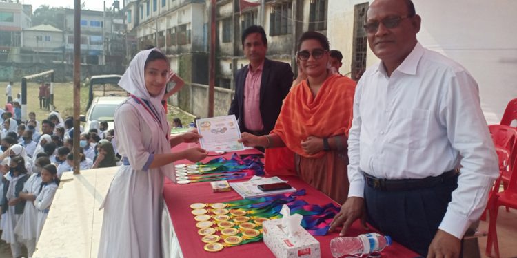 রামুতে উৎসবমুখর পরিবেশে সম্পন্ন: শেখ কামাল এ্যাথলেটিকস প্রতিযোগিতা