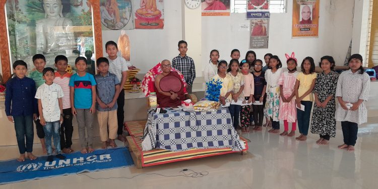 পণ্ডিত সত্যপ্রিয় মহাথের ধর্মীয় মেধাবৃত্তি পরীক্ষায় উত্তীর্ণদের মৌখিক পরীক্ষা সম্পন্ন