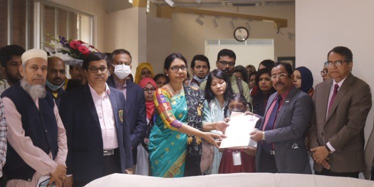 নন্দিতা বড়ুয়ার চোখে আলোকিত দুইজন, সন্তানরাও আগ্রহী মরণোত্তর অঙ্গদানে