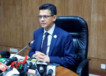 প্রেসক্রিপশন ছাড়া ওষুধ বিক্রি করলে ২০ হাজার টাকা জরিমানা