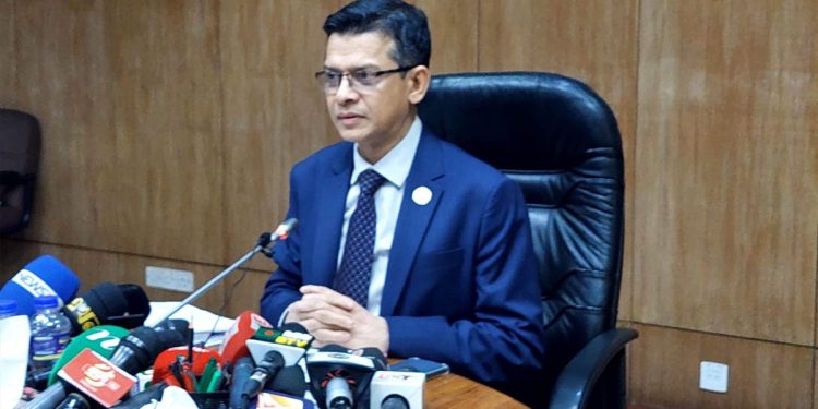 প্রেসক্রিপশন ছাড়া ওষুধ বিক্রি করলে ২০ হাজার টাকা জরিমানা