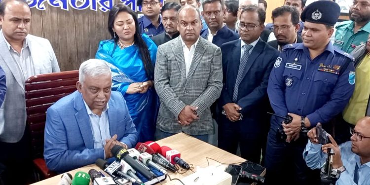 নির্বাচন ছাড়া ক্ষমতার পরিবর্তন হবে না : স্বরাষ্ট্রমন্ত্রী