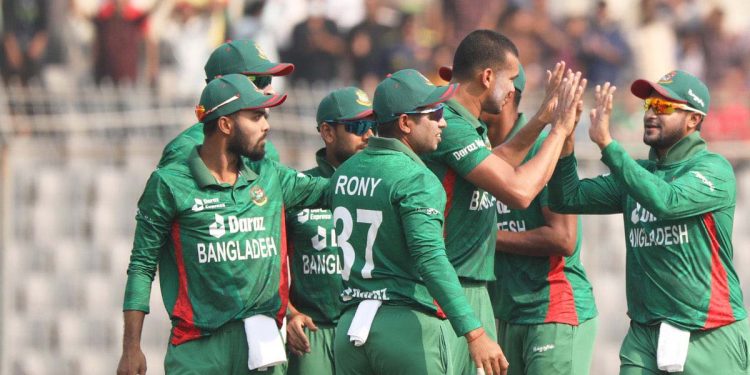 বিশ্বচ্যাম্পিয়নদের হারিয়ে সিরিজ বাংলাদেশের