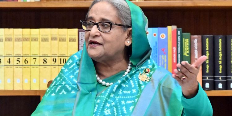 সংবাদ সম্মেলনে প্রধানমন্ত্রী