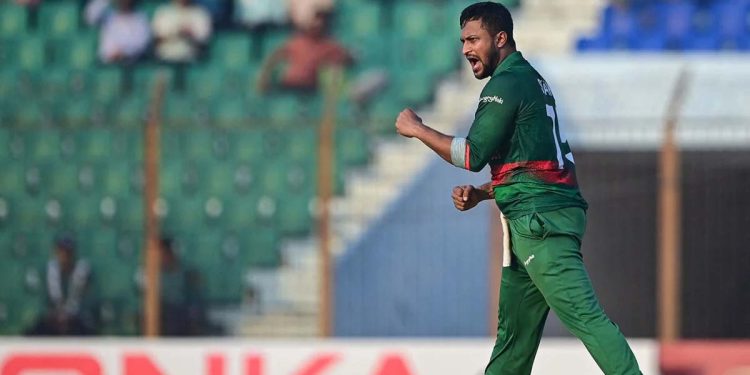 সাউদিকে ছাড়িয়ে ‘নাম্বার ওয়ান’ সাকিব