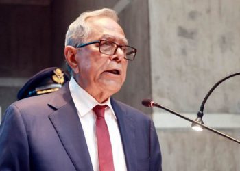 গণতন্ত্রের বিকাশে সংঘাত ভুলে আলোচনার তাগিদ রাষ্ট্রপতির