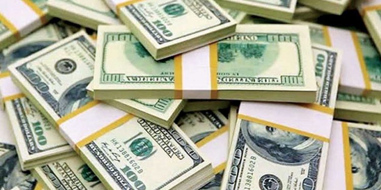 সাত মাস পর ২ বিলিয়ন ডলার ছাড়া‌ল রেমিট্যান্স