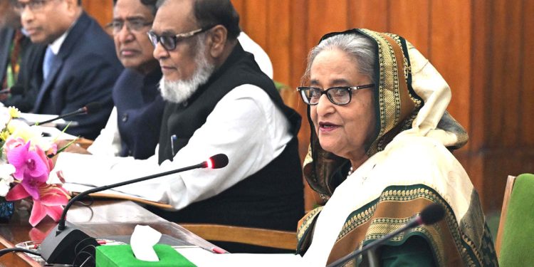 ঈদের ছুটি বাড়ছে এক দিন