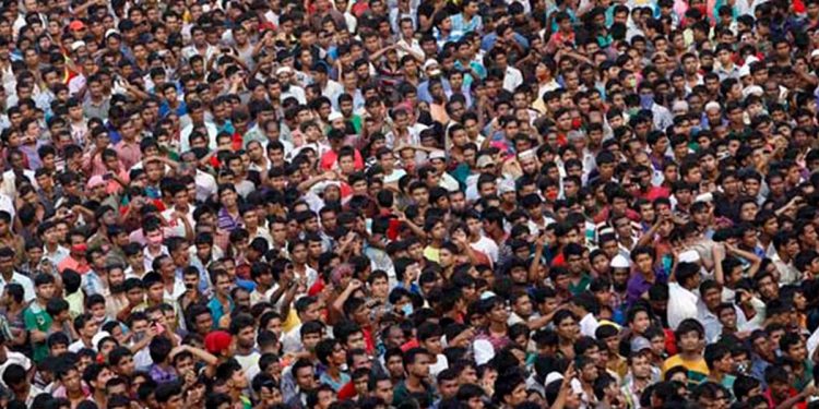 দেশের চূড়ান্ত জনসংখ্যা ১৬ কোটি ৯৮ লাখ