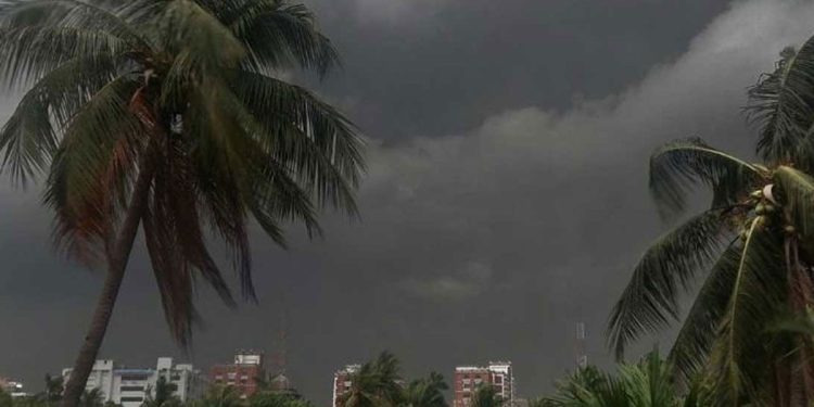 রাতের মধ্যে ৫৮ জেলায় কালবৈশাখীর আভাস