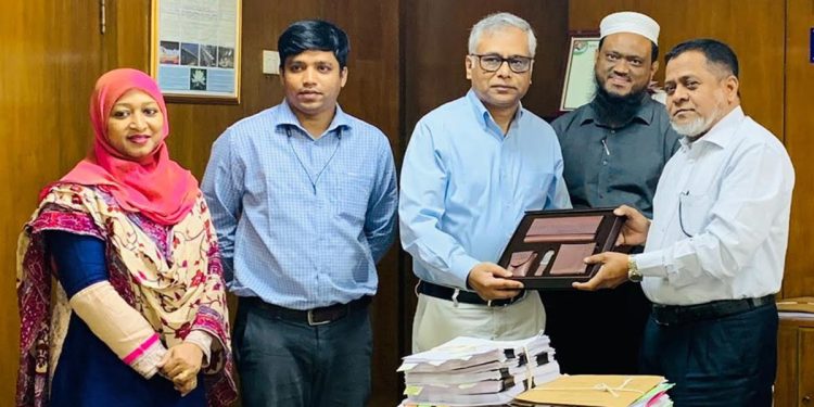 তামাকের ক্ষতিকর দিক নিয়ে আরও প্রচারণা চালাতে হবে