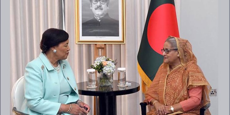 কমনওয়েলথকে পর্যবেক্ষক পাঠানোর আহ্বান প্রধানমন্ত্রীর