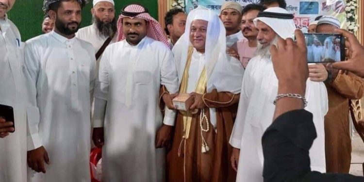 সৌদি আরবে প্রবাসীর ভালোবাসায় সিক্ত এমপি কমল রাজকীয় পোশাকে সংবর্ধিত