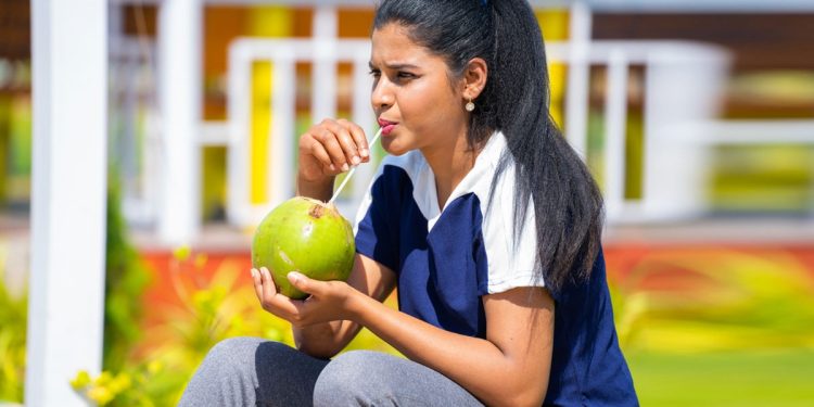 গরমে পেটে সমস্যা? জেনে নিন সুস্থ থাকার ‍উপায়