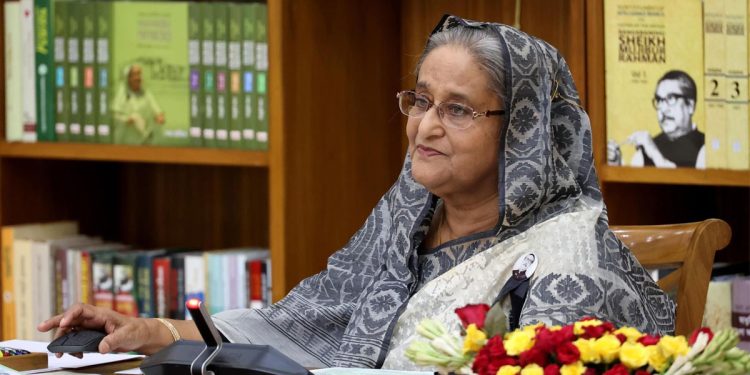 দুয়ার খুলল বহু প্রতীক্ষিত সর্বজনীন পেনশনের