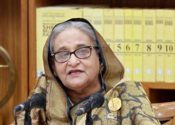 হঠাৎ নির্বাচন নিয়ে এত মাথাব্যথা কেন, সন্দেহ হয় রে!