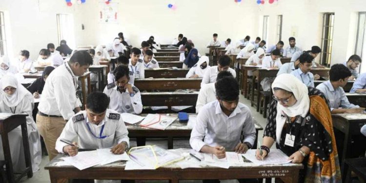 ২০২৫ সালের এইচএসসি পরীক্ষা পূর্ণ নম্বরে