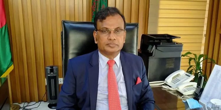 ভোট কেন্দ্রে না যেতে লিফলেট বিতরণ করলে ব্যবস্থা