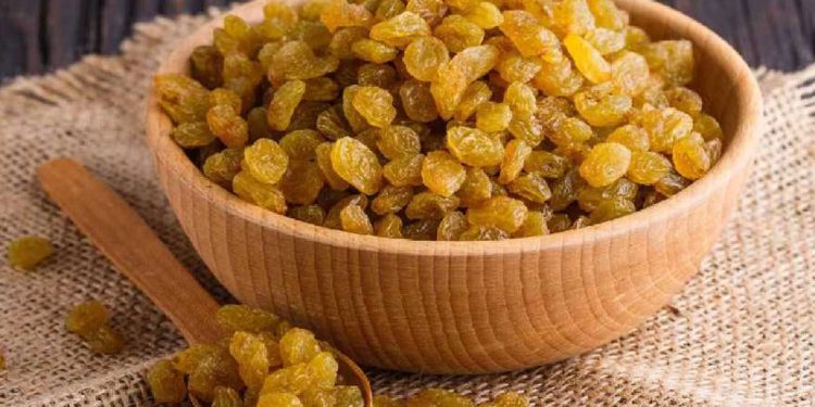 শীতে প্রতিদিন কিশমিশ খেতে হবে যেসব কারণে