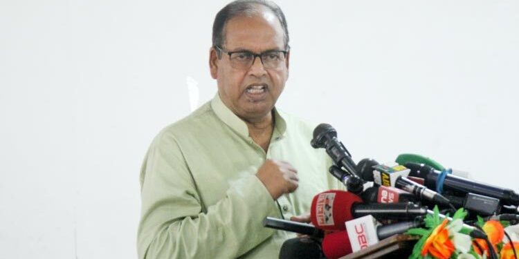 রক্ত ঝরিয়ে স্বার্থ হাসিল করা ঠিক হবে না: দুদু