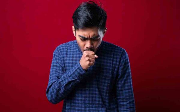 শুকনো কাশি হলে কী করবেন