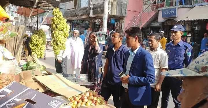 লামায় বাজারমূল্য স্থিতিশীল রাখতে নিয়মিত বাজার তদারকি