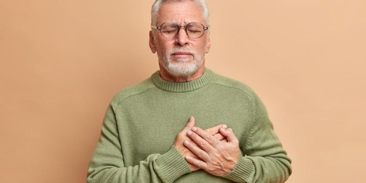 হার্ট অ্যাটাক প্রতিরোধে যে ৫ কাজ করবেন